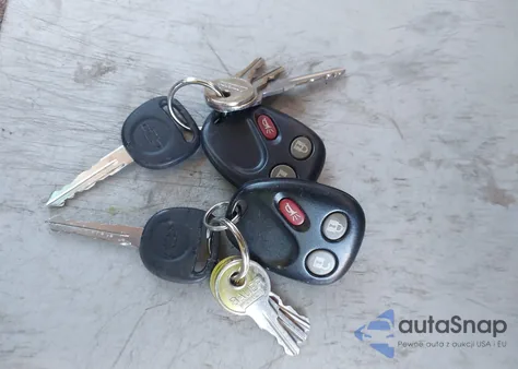 2004 Chevrolet Silverado 1500 Z71 из США, поврежденный, VIN 1GCEK19T24E367445